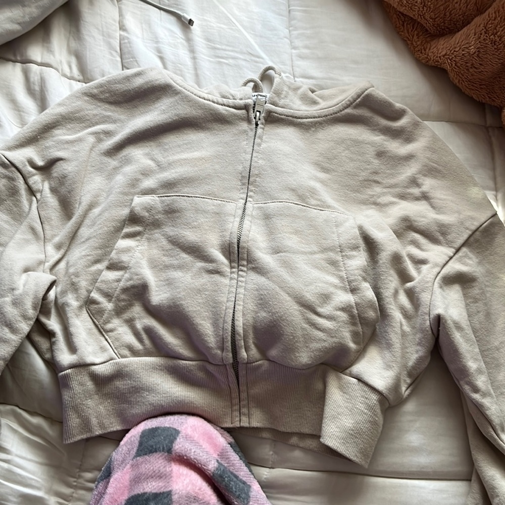 Garage Cropped Zip-Up In Creme|Tan In Size Small